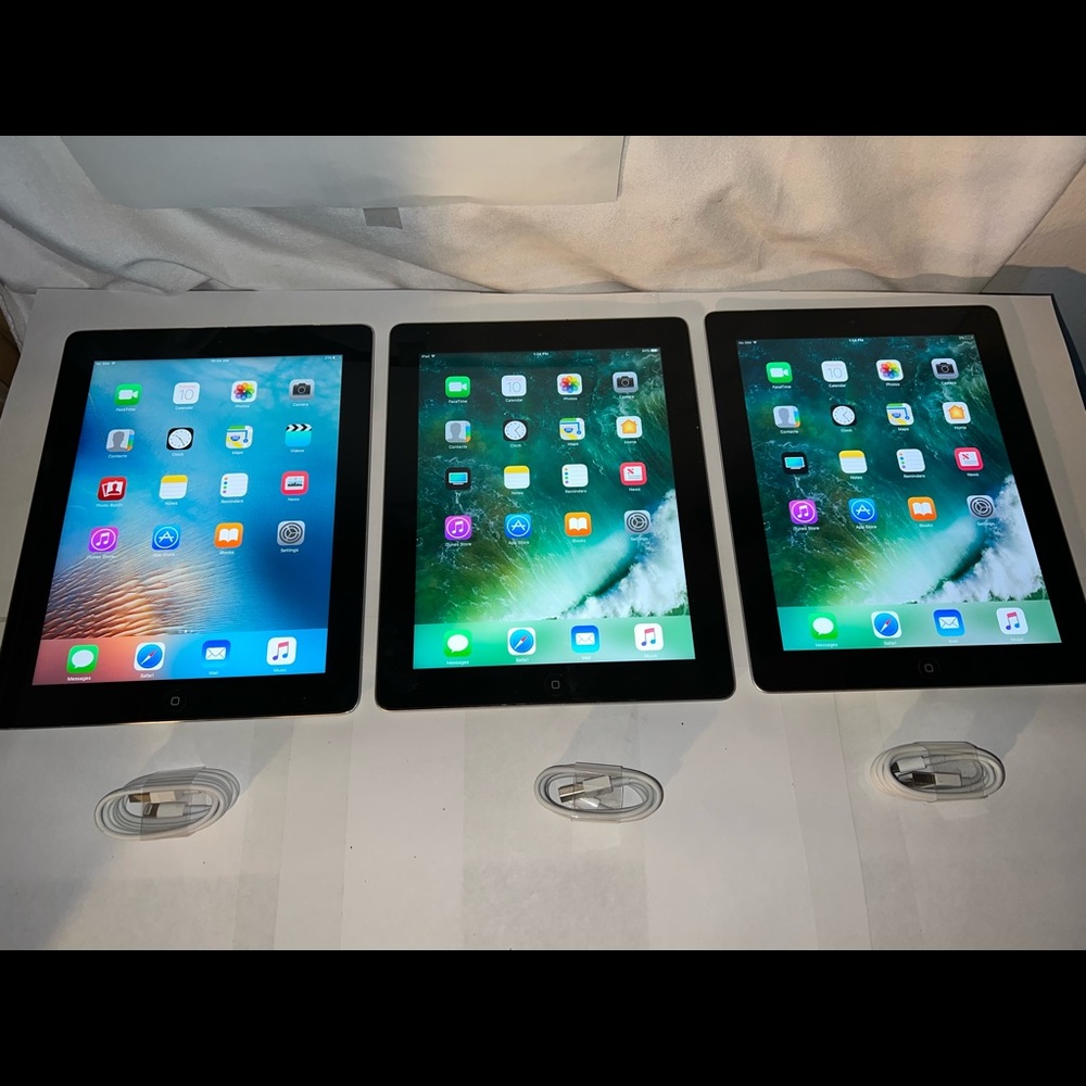3x Bundle Apple iPad 4 16GB WiFi + Cellular 9.7 inch